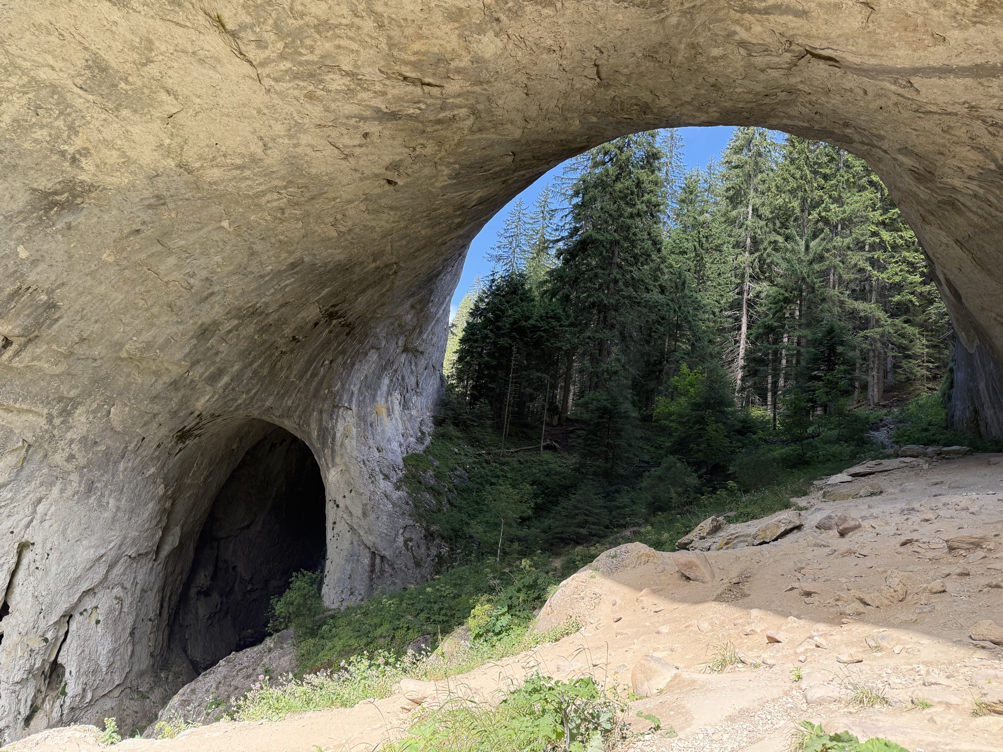Felsbogen der Wunderbaren Brücken in den Rhodopen